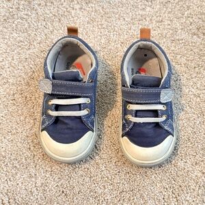 See Kai Run Stevie II lSneaker  Little Kids US Size 7 Chambray